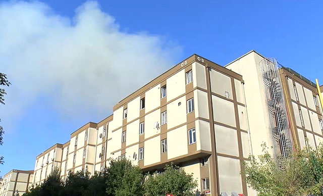 Ayakkabı atölyesinde çatı yangını