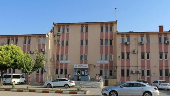 Arabanın çarptığı çocuk hayatını kaybetti