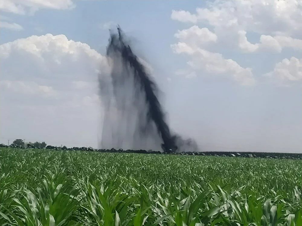 Urfa'da petrol fışkırdı
