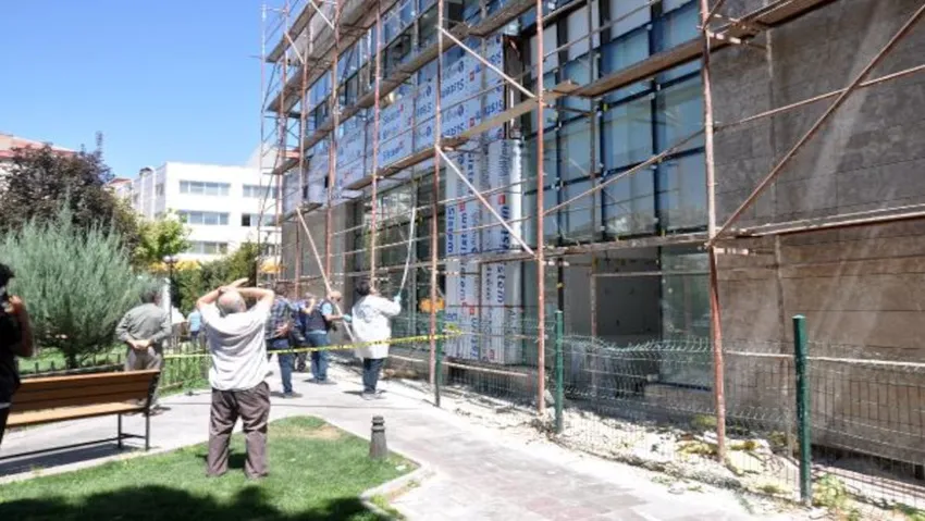 9 metre yükseklikteki iskeleden düşen işçi öldü