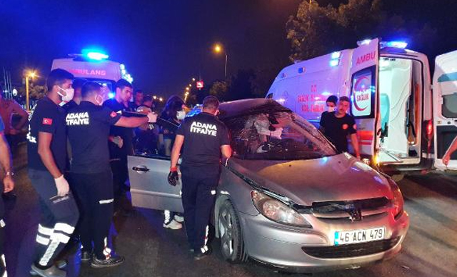 Minibüs ile otomobil çarpıştı: 1 ölü, 3 yaralı