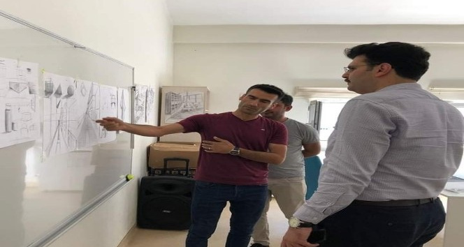 Çukurca Gençlik merkezindeki telafi eğitimi büyük ilgi