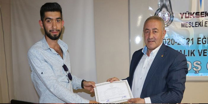 Yüksekova'da 130 kursiyere sertifika