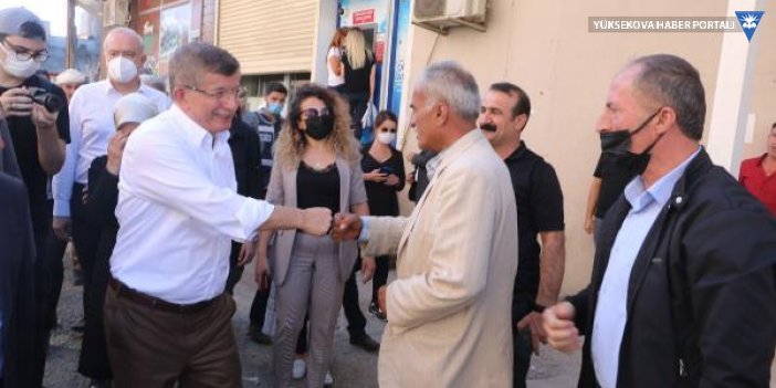 Davutoğlu büyük bir ekonomik sorun yaşıyoruz