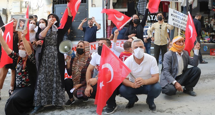 Hakkari'de oturma eylemi 15. haftasında