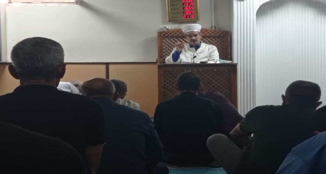 Hakkarili vaiz: Geçlerimiz evlenmiyor