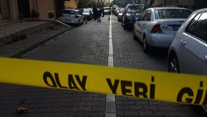 Ailesinden 3 kişiyi öldürdü