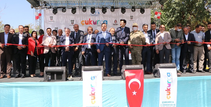 Çukurca'da yapımı tamamlanan spor tesisleri ve yapıların açılışı yapıldı