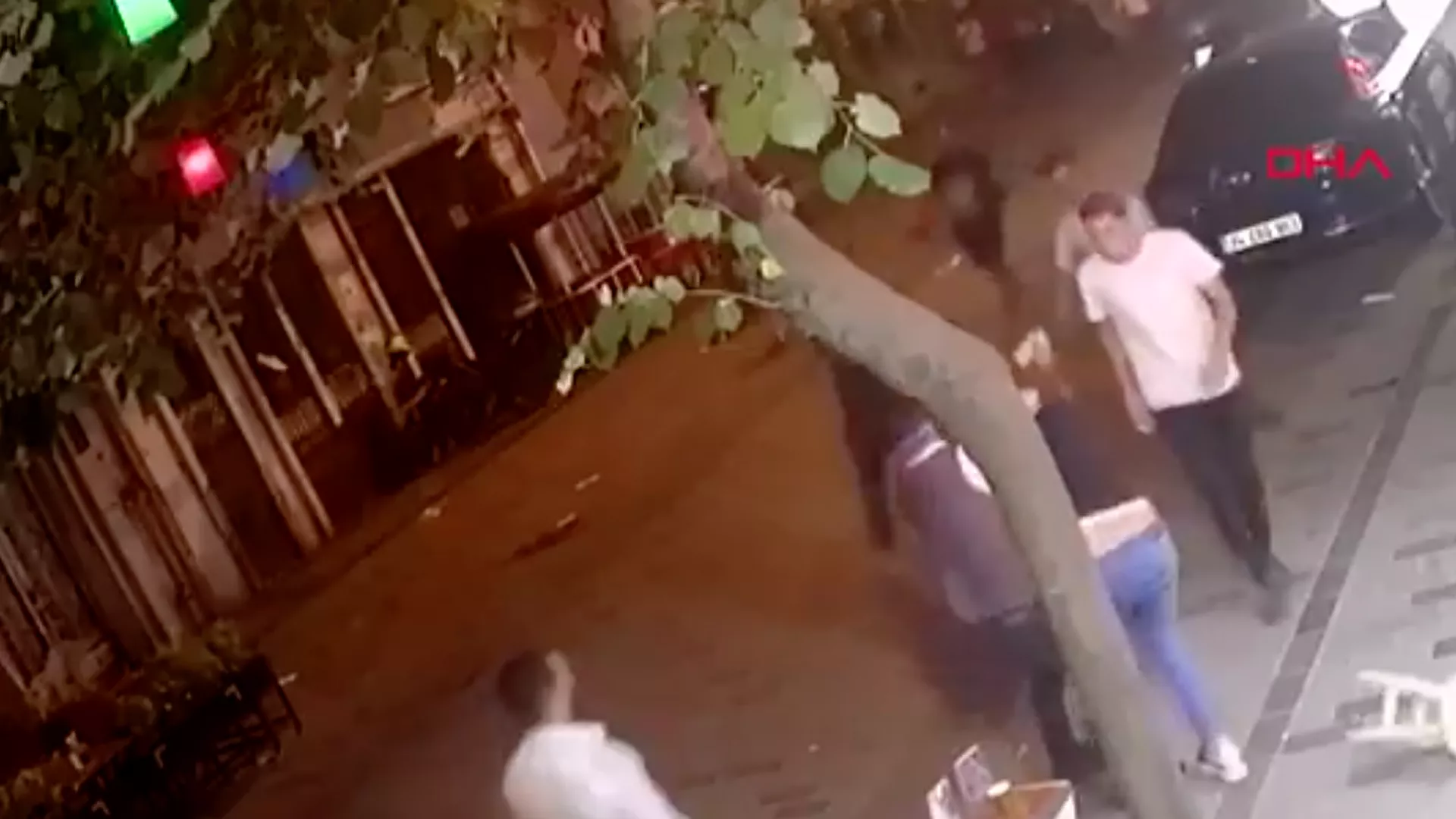 Kapkaççıyı gazeteci yakaladı