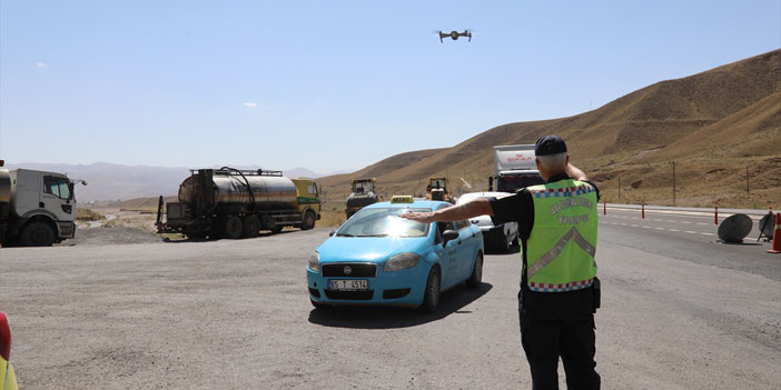 Hakkari - Van yolunda drone destekli trafik denetimi