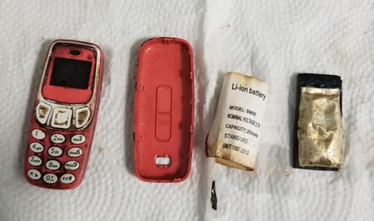 Midesinden Nokia 3310 çıktı