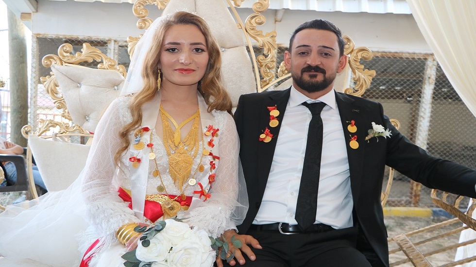 Gür Ailesinden Görkemli Düğün