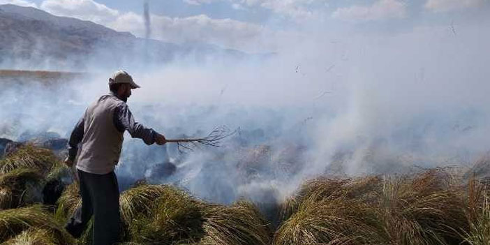 Yüksekova'nın kuş cenneti alev alev yanmaya devam ediyor
