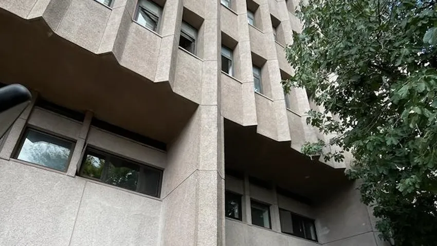 Tutuklandığını duyunca adliye penceresinden atlayan sanık vefat etti