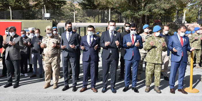 Hakkari'de şehit asker için tören düzenlendi