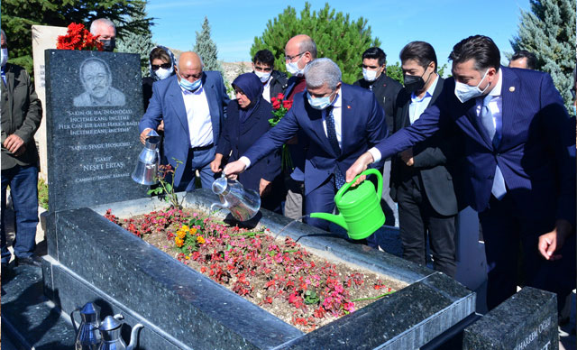 Neşet Ertaş anıldı