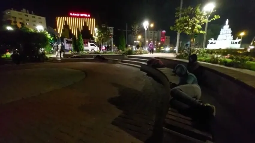 Üniversite öğrencilerinden eylem yasağına karşı tekli çözüm