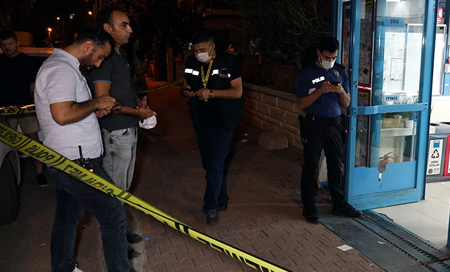 Market çalışanına tabanca doğrultup, 400 TL'yi alarak kaçtı