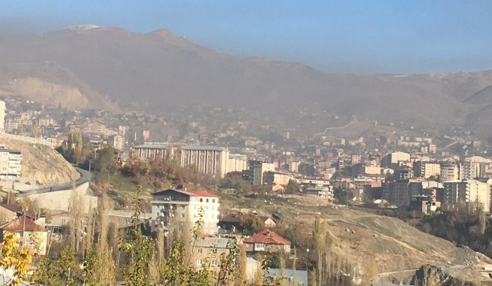 Hakkari'de hava kirliliği (PM10) DSÖ'nün kılavuz değerlerinin altında ölçüldü