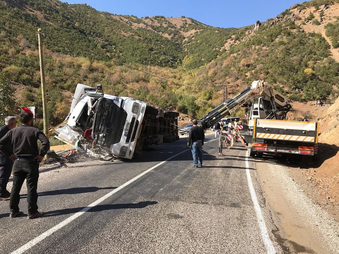 Şemdinli'de trafik kazası: 1 ölü