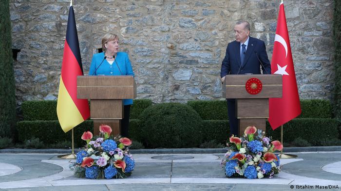 Erdoğan ve Merkel'den basın toplantısı