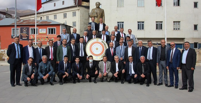 Hakkari'de 19 Ekim Muhtarlar Günü kutlandı