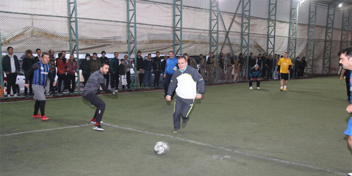 Hakkari'de mahalleler arası futbol turnuvası