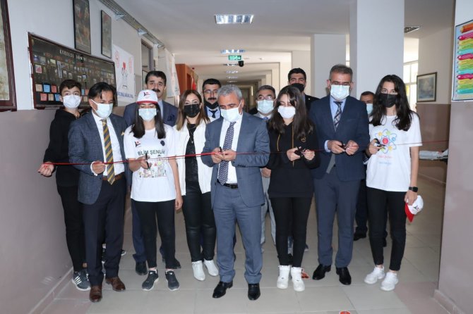 Hakkari Fen Lisesi'nde bilim fuarı heyecanı