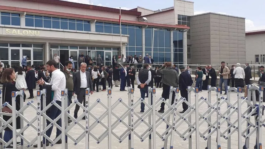 Kobanê Davası: Seçim çalışmasına katılmak suç