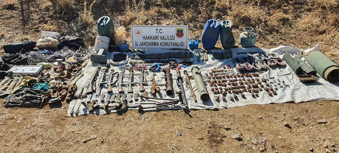 Yüksekova'da silah ve mühimmat ele geçirildi