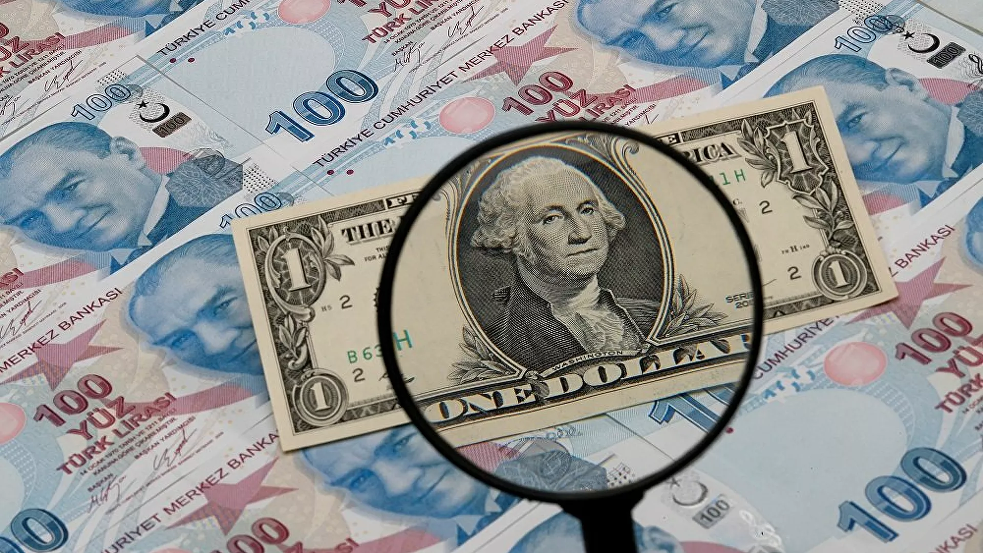 Dolar 9.85 ile tarihi rekor kırdı