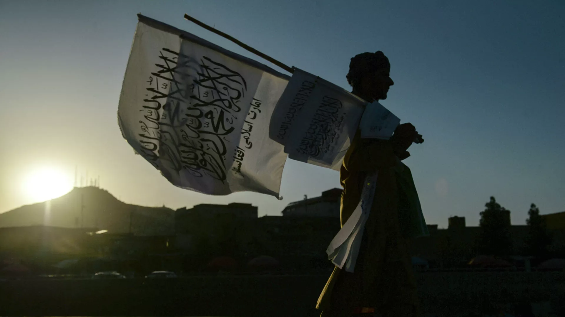 Maaşlar buğdayla ödenecek