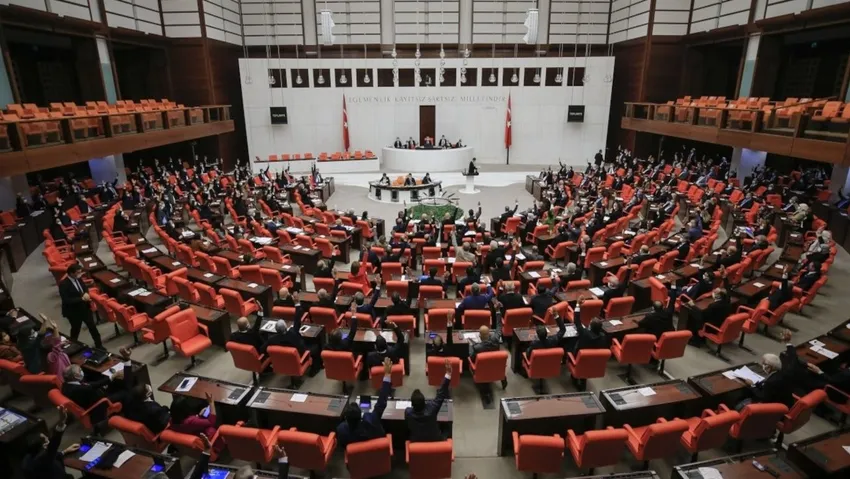 5. Yargı paketi Adalet Komisyonu'ndan geçti