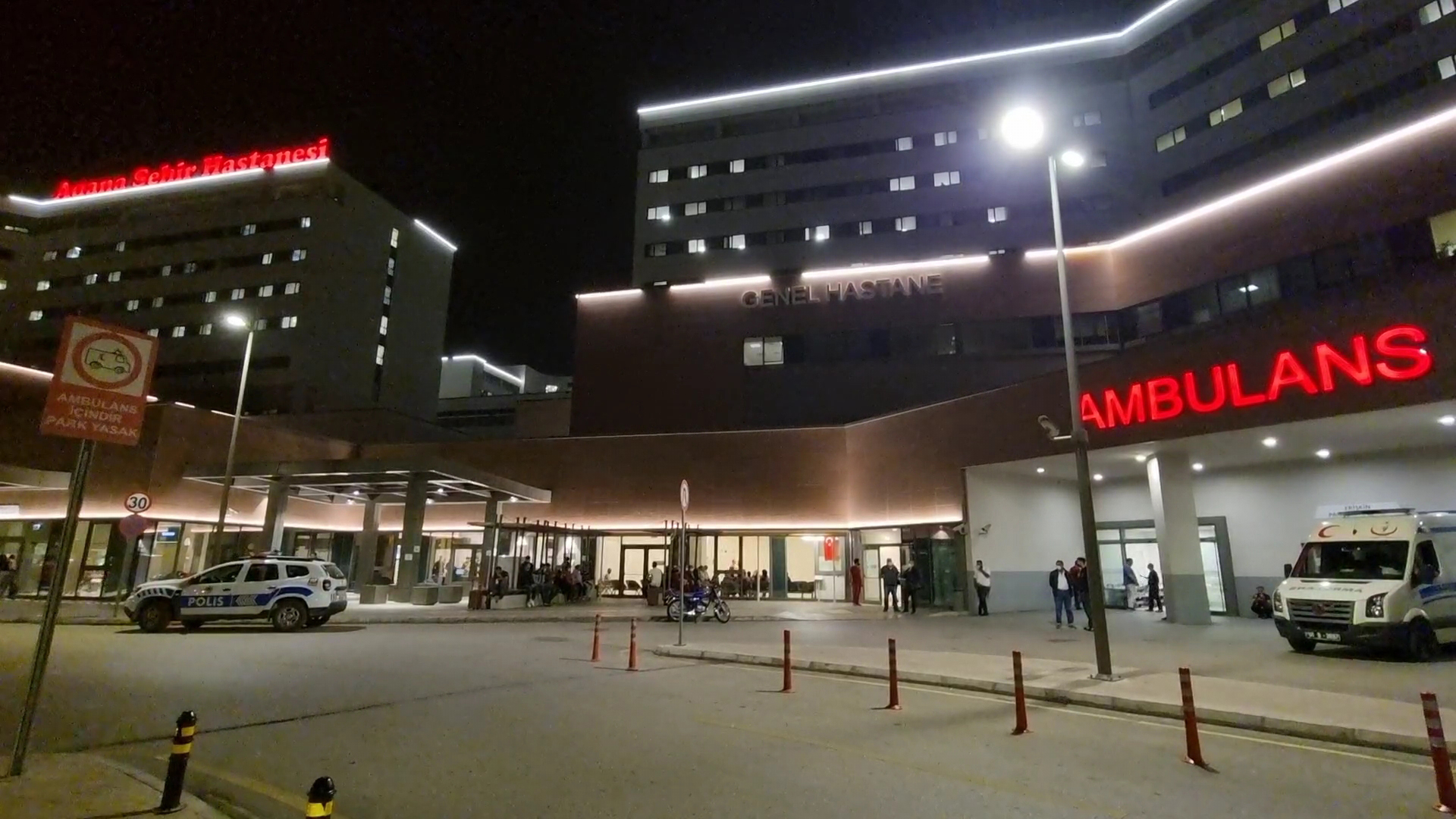 Mahallede başladı, hastanede devam etti: 2 yaralı, 5 gözaltı