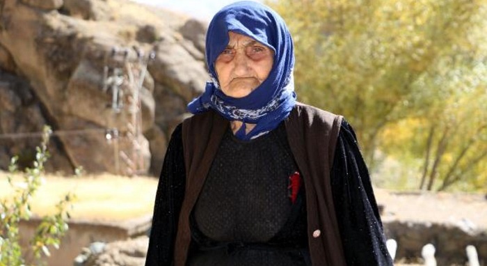 Hakkarili 117 yaşındaki Muteber Engindeniz: Cumhuriyetin ilanında köyde halay çektik