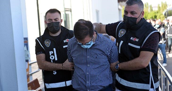 Yolsuzluktan tutuklanan milli eğitim müdürünün 1 kilo altınla kaçarken yakalandığı ortaya çıktı