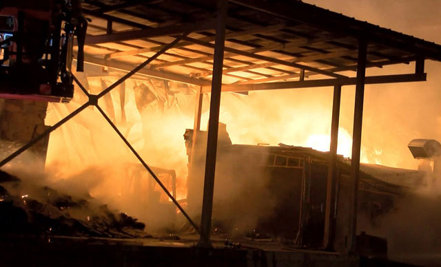 Fabrikada yangın: 1 ölü