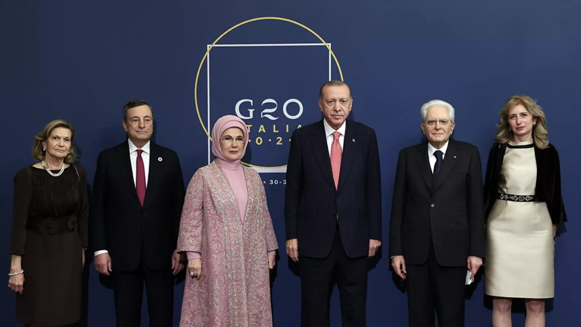 Cumhurbaşkanı Erdoğan, İtalya lideri Mattarella'nın G20 liderleri onuruna verdiği yemeğe katıldı