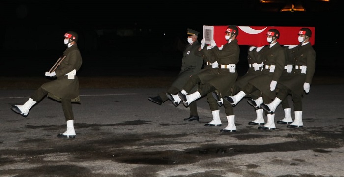 Hakkari'de şehit asker için tören düzenlendi