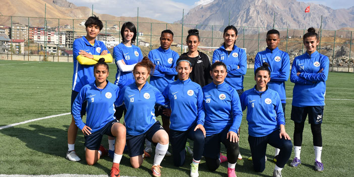Hakkarigücü Kadın Futbol Takımı başarıya odaklandı