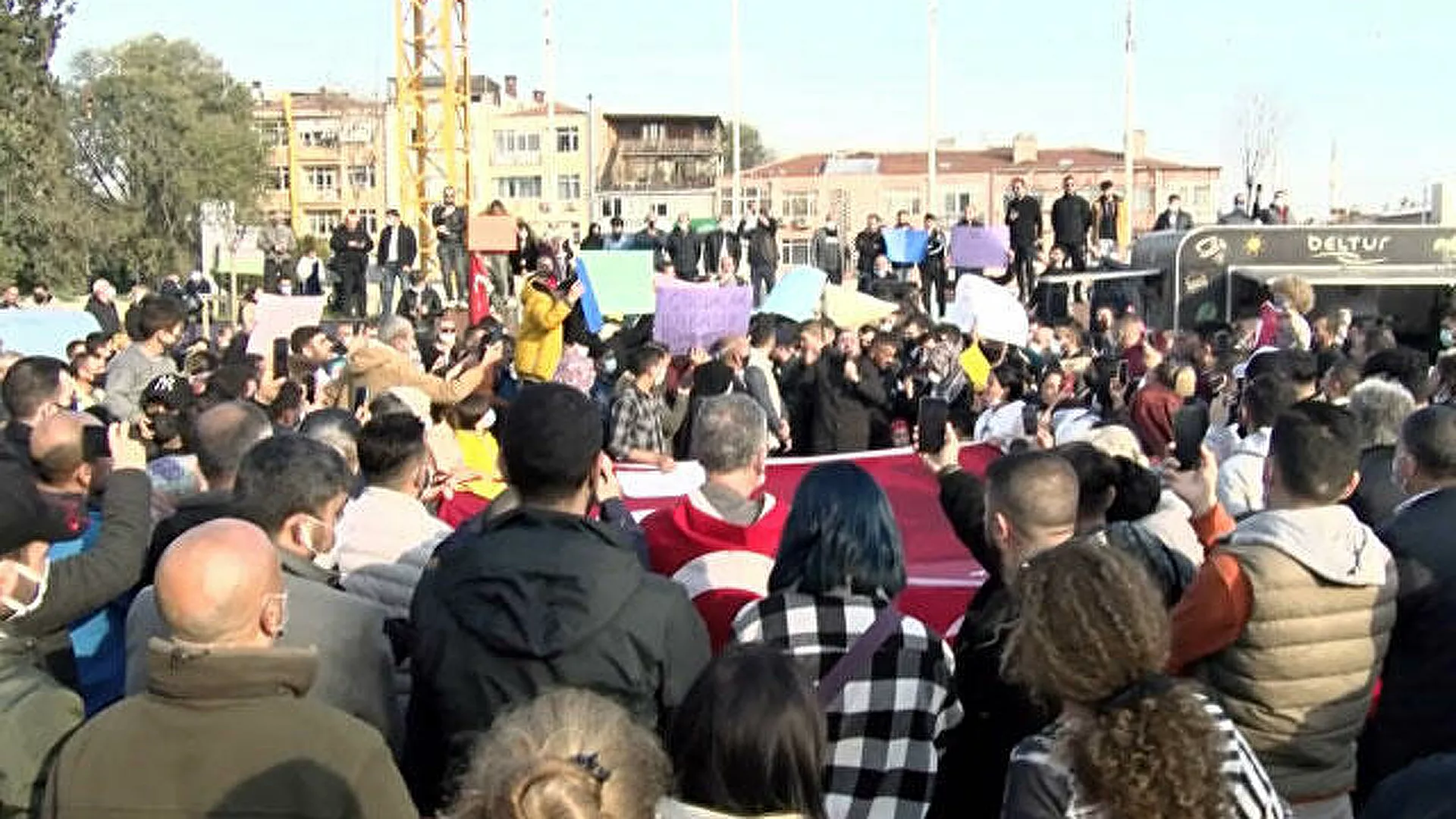 Cezaevinden 'Kovid-19 izniyle' çıkan mahkumlardan eylem: Dönmek istemiyoruz