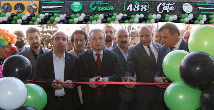 “Green 438 Cafe” Hakkari’de açıldı