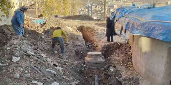 Hakkari'de 700 metre yeni kanalizasyon hattı yapıldı