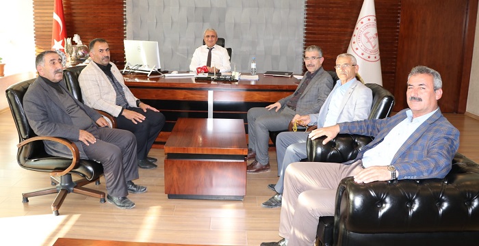 Hakkari Köy ve Mahalle Muhtarları Derneğinden Öğretmenler Günü Mesajı