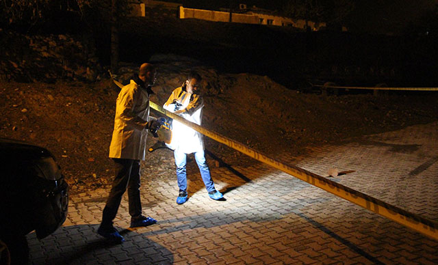 Baba ağır yaralandı, oğlu öldürüldü