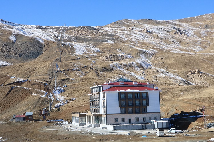 Kayak Merkezi, 4 yıldızlı oteliyle kayakçıları ağırlayacak