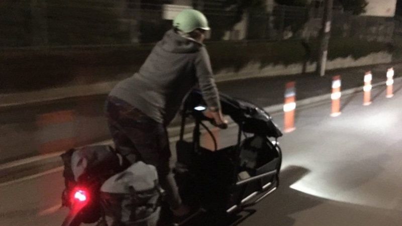 Yeni Zelandalı milletvekili doğumu için hastaneye bisikletle gitti