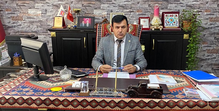 Hakkari Şoförler ve Otomobilciler Esnaf Odası Başkanı Abdi Arslan'dan Kış lastiği uyarısı