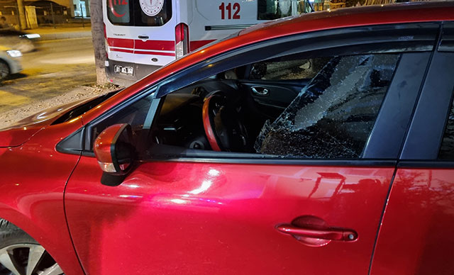 Taziye dönüşü otomobile silahlı saldırı: 1 ölü, 1 yaralı