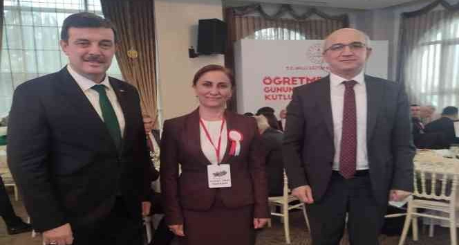 Yurdagül Timur yılın öğretmeni seçildi